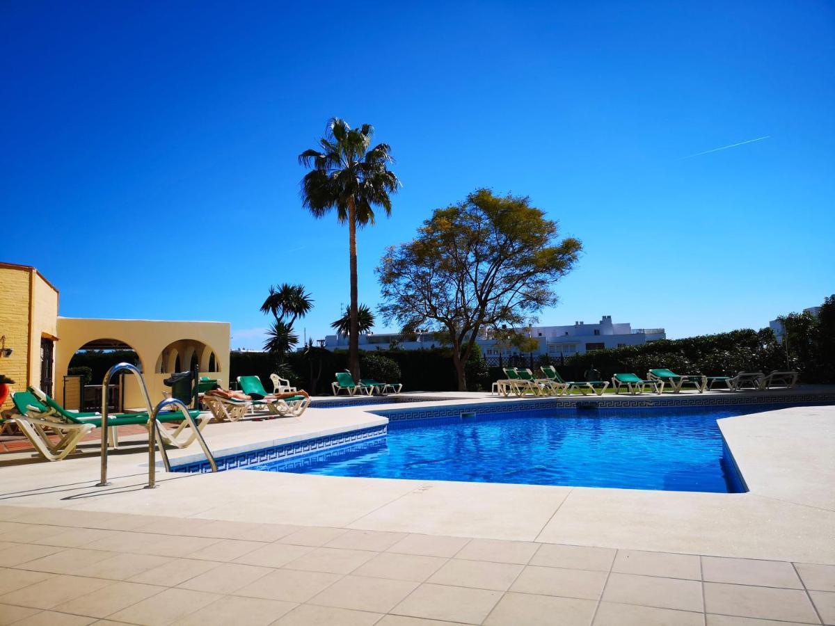 Playa Flores - Vistas A La Piscina Торремолинос Экстерьер фото